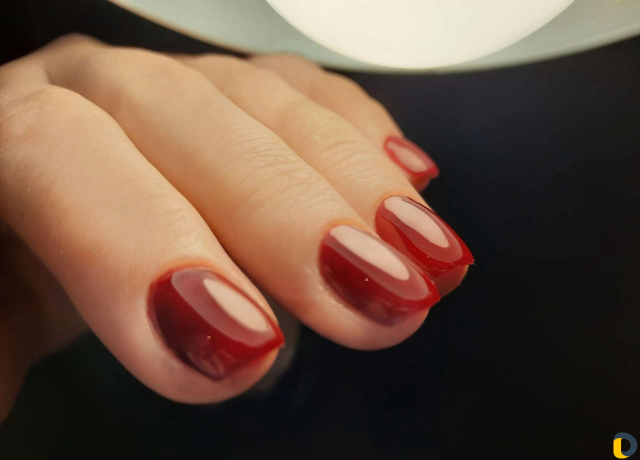 Маникюр и педикюр