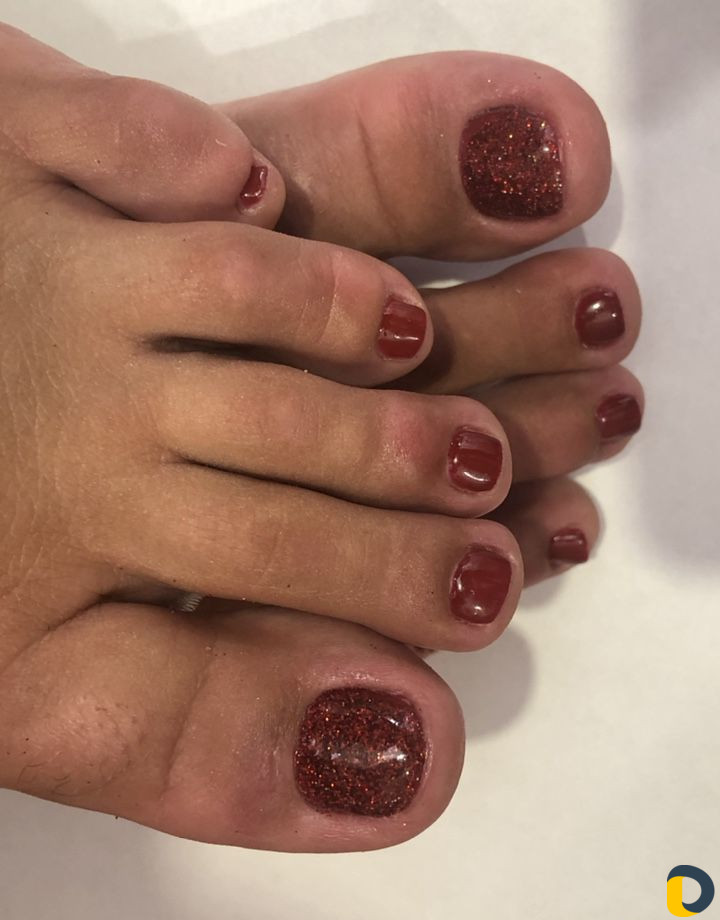 Маникюр и педикюр