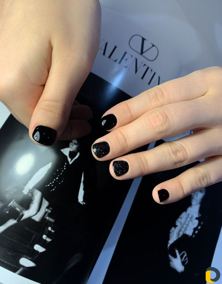 Маникюр на дому