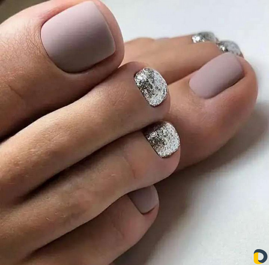 Маникюр,педикюр, коррекция бровей с выездом на дом