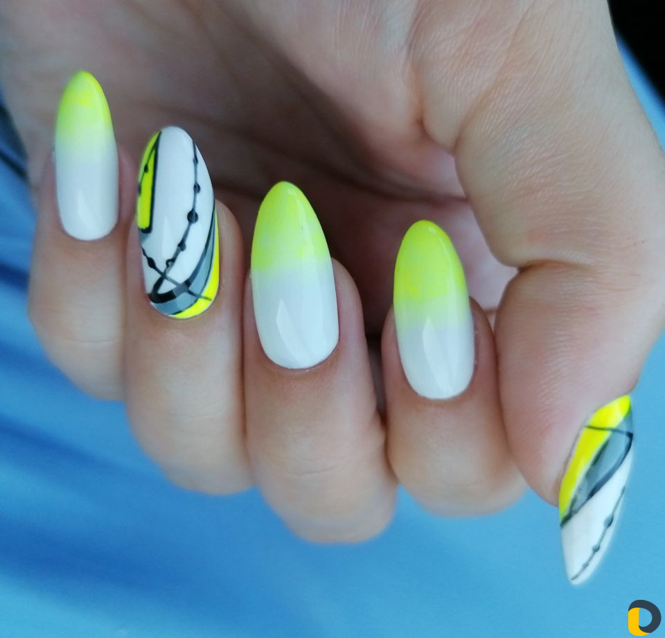 Маникюр, педикюр, наращивание ногтей