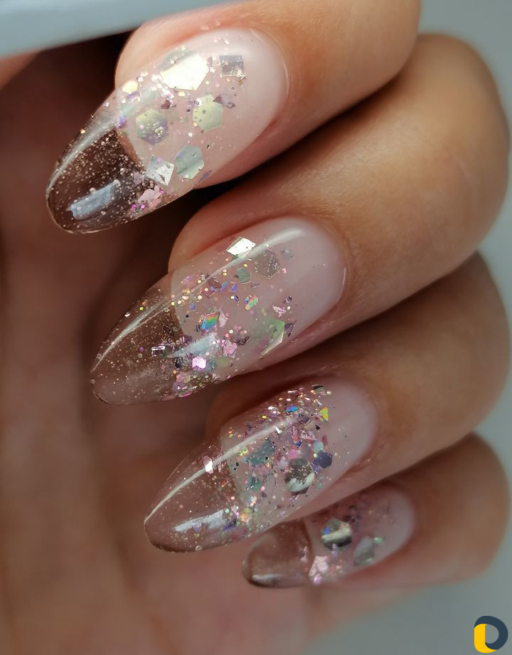 Маникюр, педикюр, наращивание ногтей