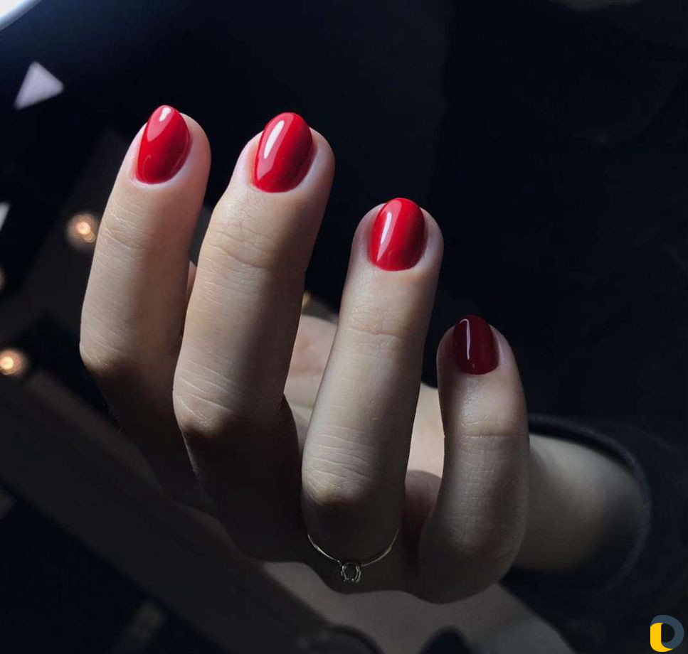 Маникюр, педикюр, наращивание ногтей