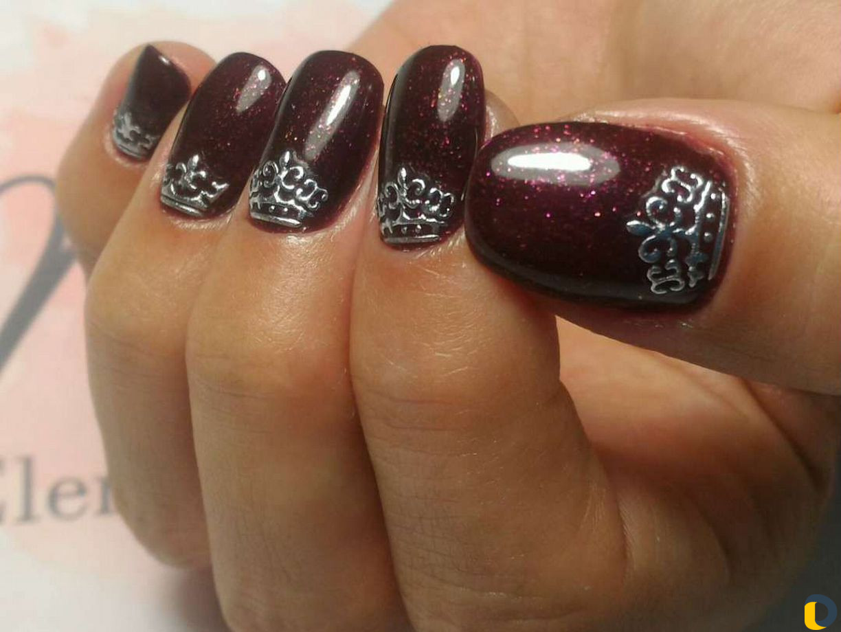 Маникюр, педикюр, наращивание ногтей