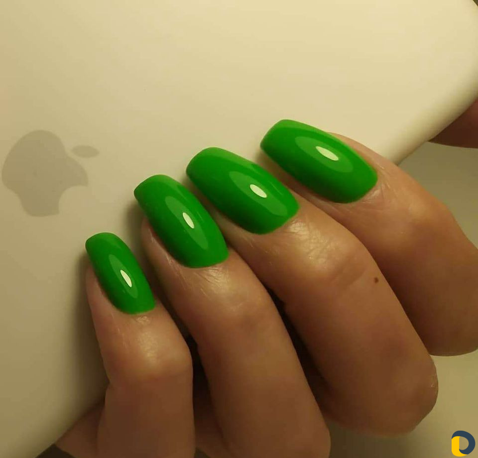 Маникюр, педикюр. Студия красоты izar