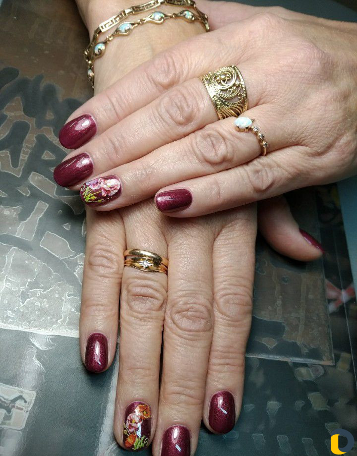 Маникюр, педикюр