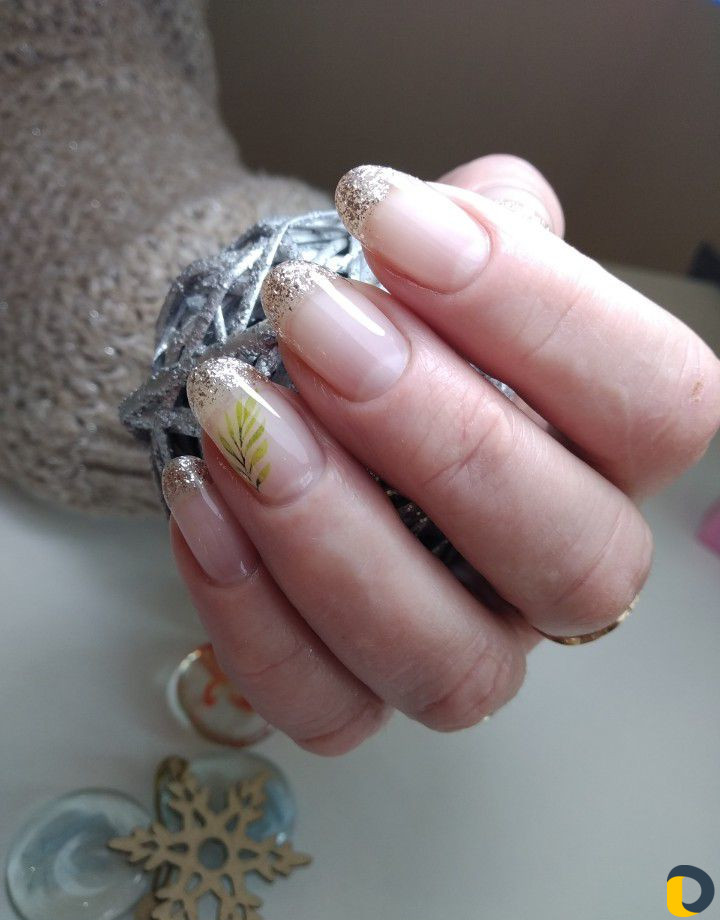 Маникюр, педикюр