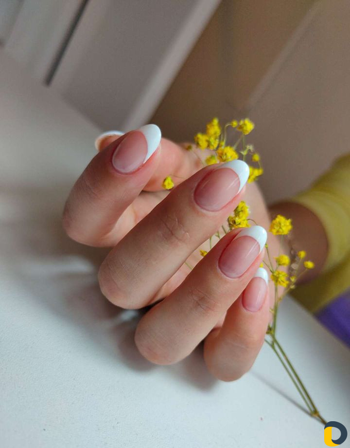 Маникюр педикюр