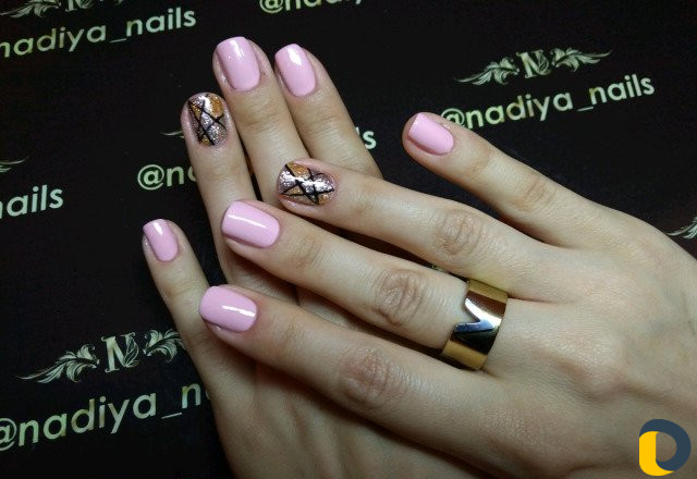 Маникюр - педикюр