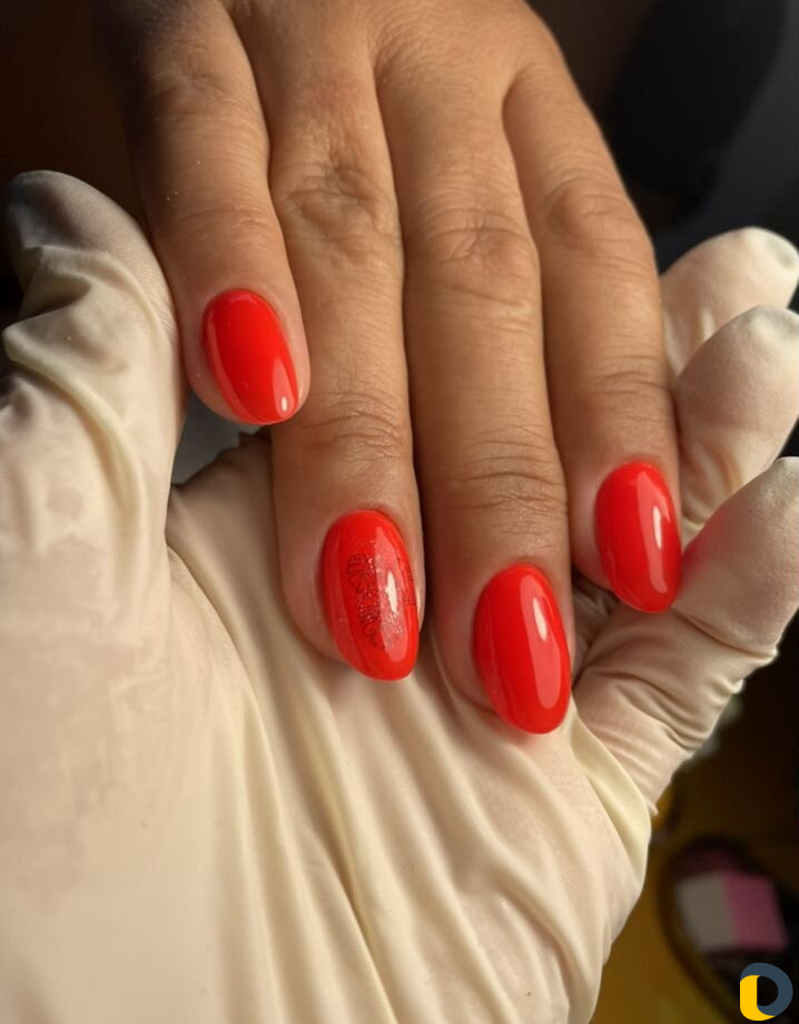 Маникюр