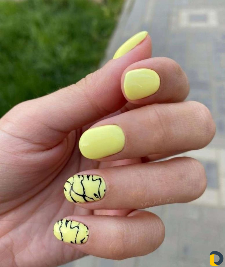 Маникюр