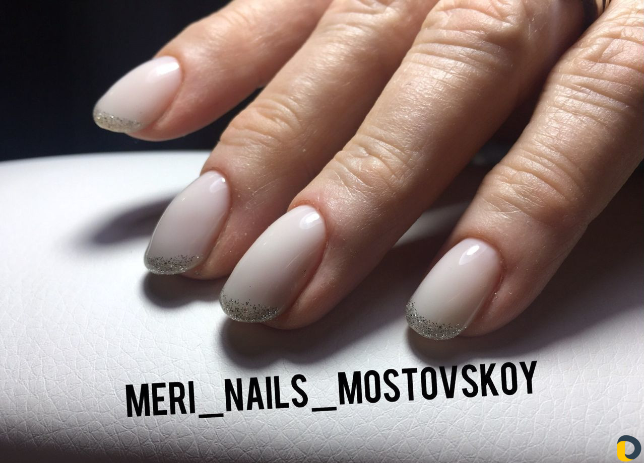 Маникюр