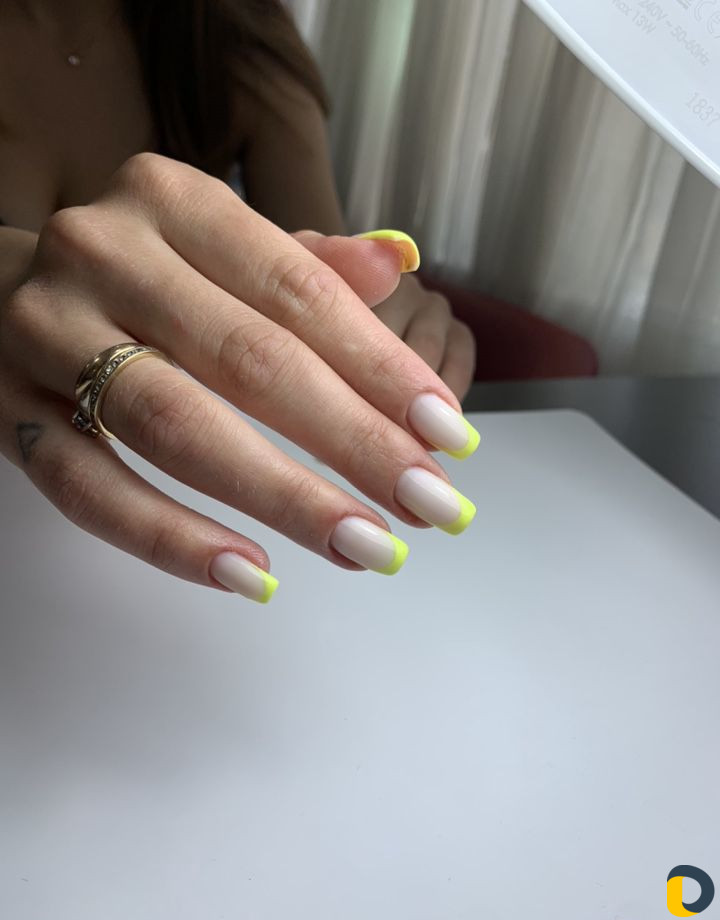 Маникюр