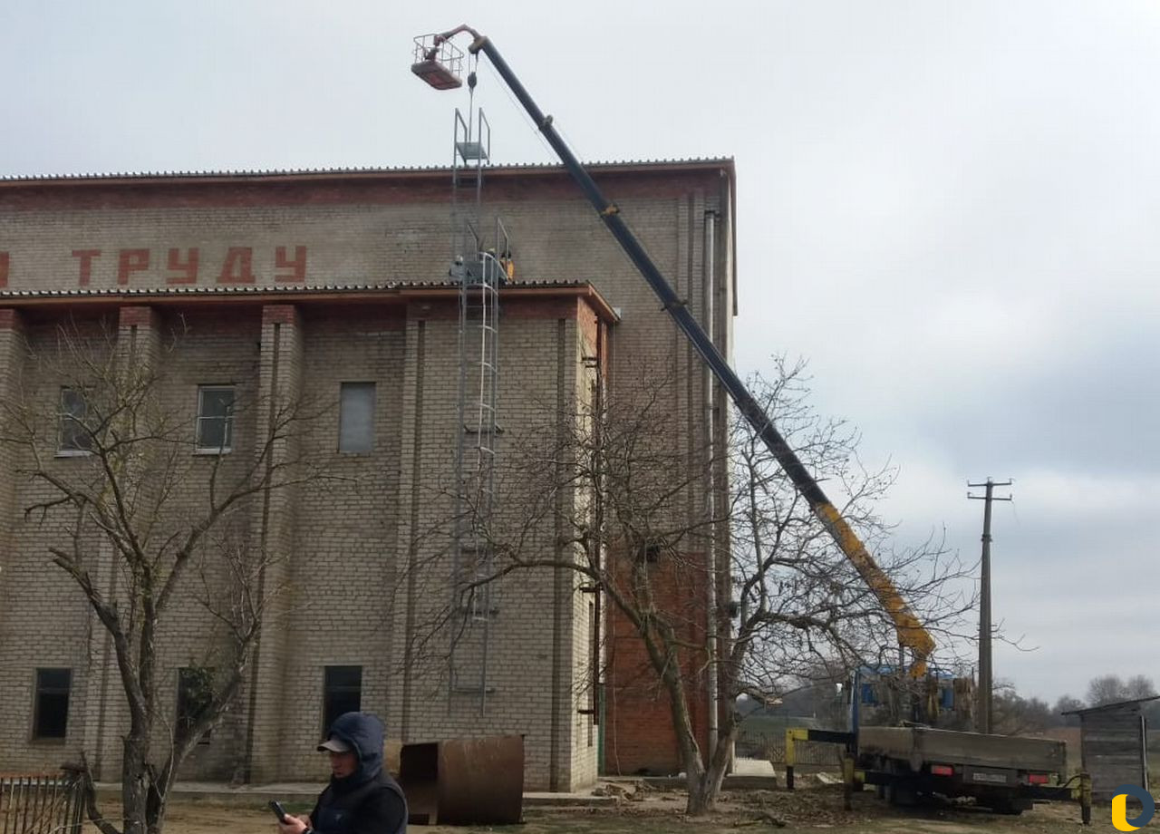 Манипулятор низкорамник, грузоперевозки