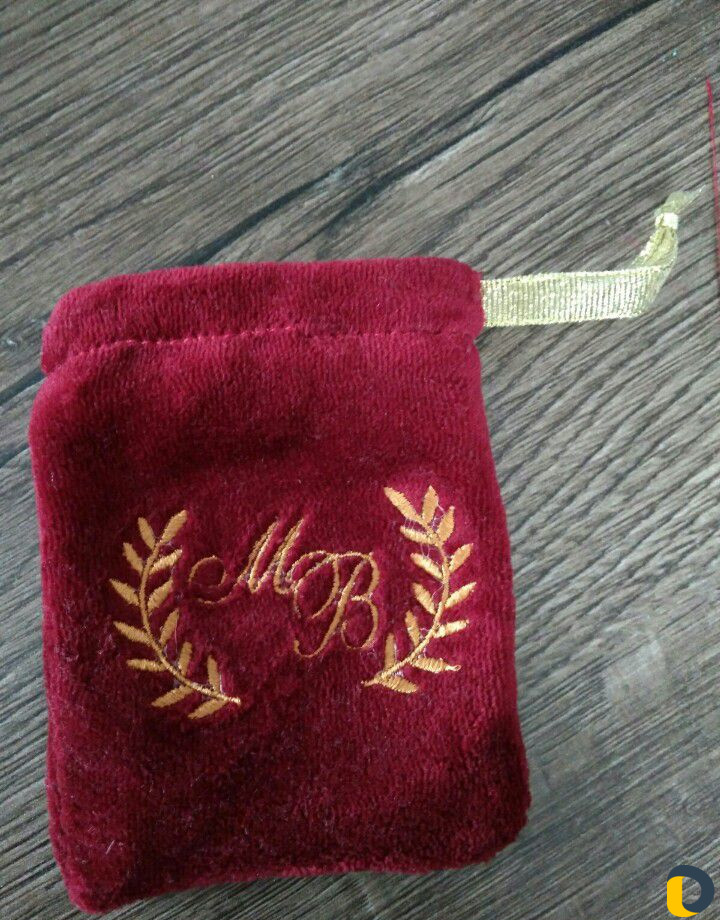 Машинная вышивка