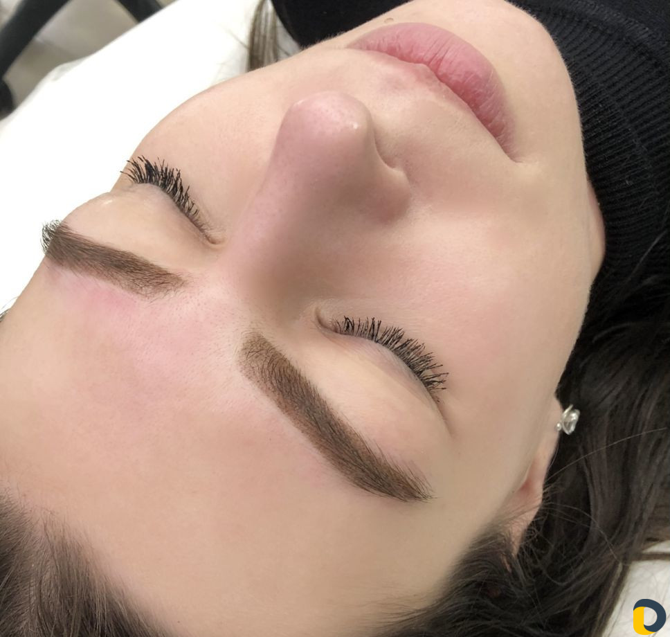 Мастер перманентного макияжа