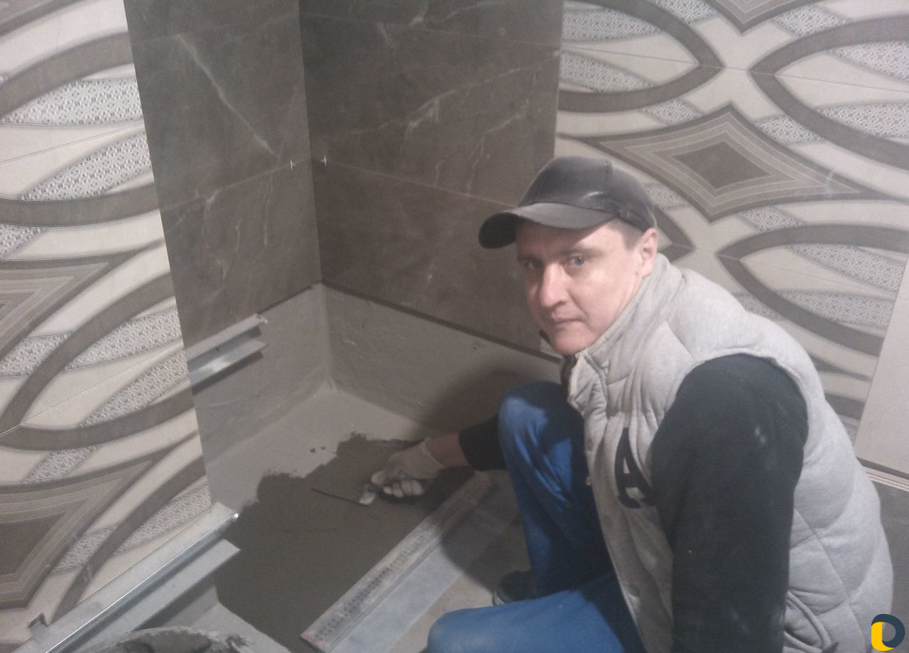 Мастер плиточник