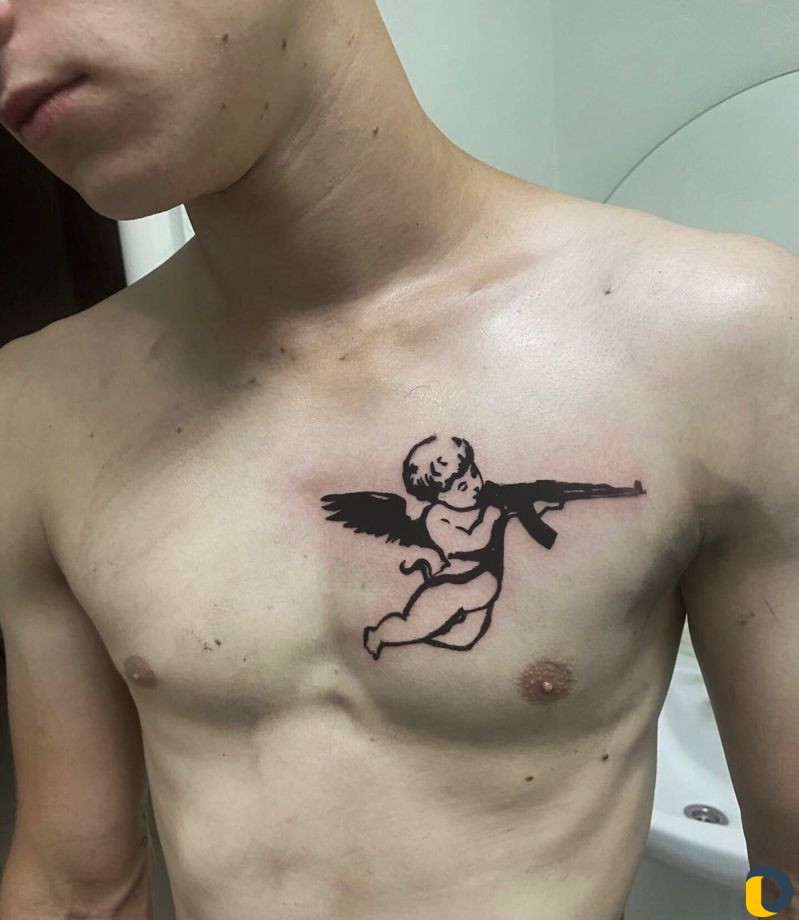Мастер по татуировкам