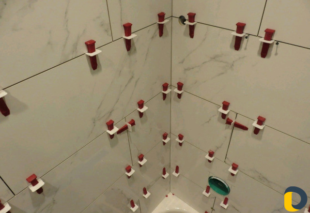 Мастер укладки кафеля