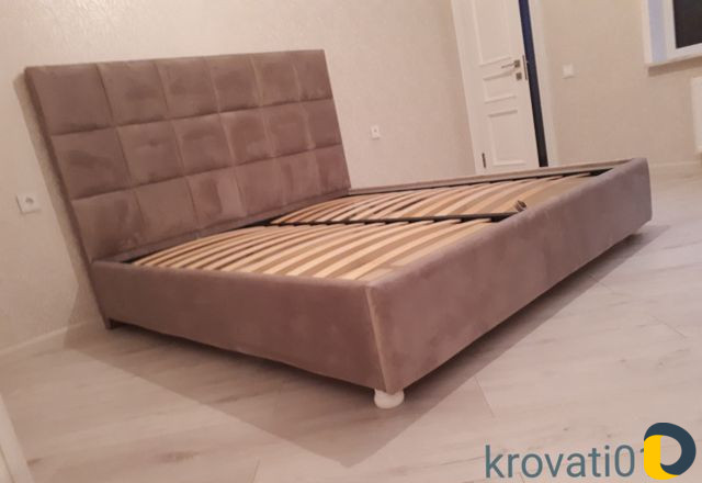Мебель(кровать)