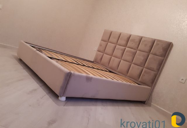 Мебель(кровать)