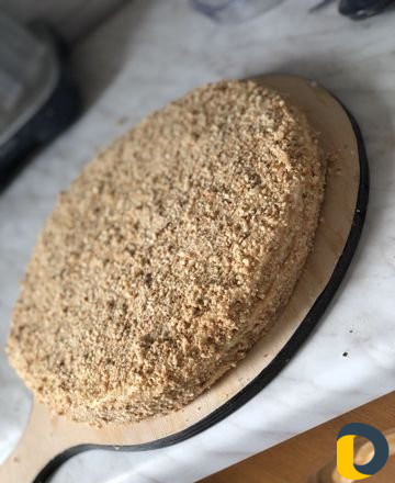 Мелкая выпечка, клубника в шоколаде, хинкал