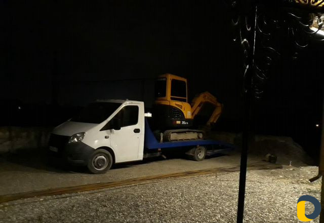 Мини экскаватор. Услуги мини экскаватора