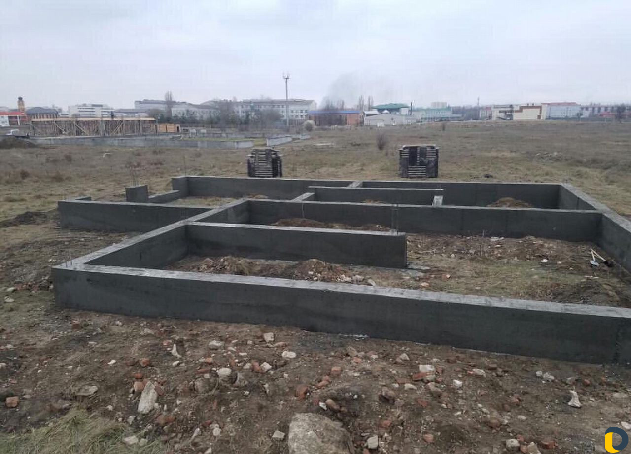 Миниэкскаватор Мини экскаватор копаем траншеи зали