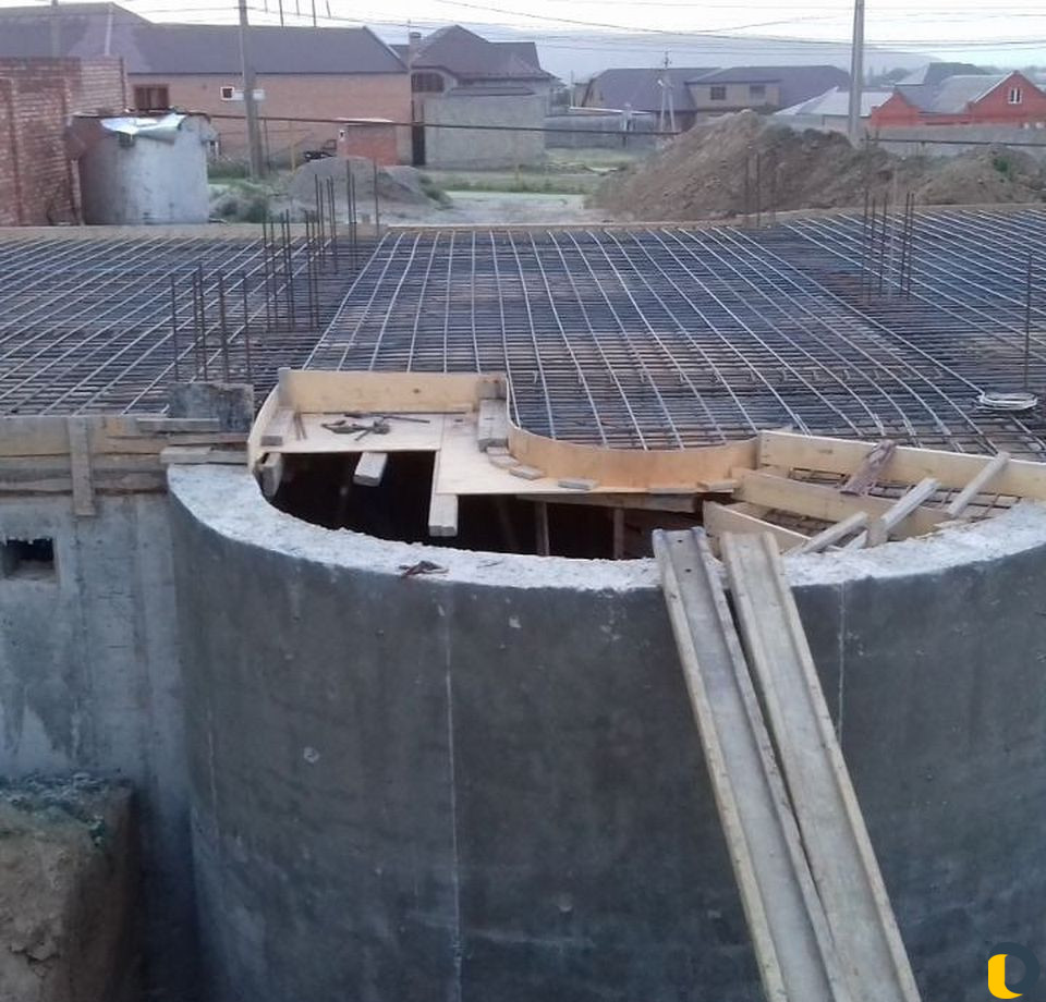 Моналит прикрити бетонне работа и леснитча