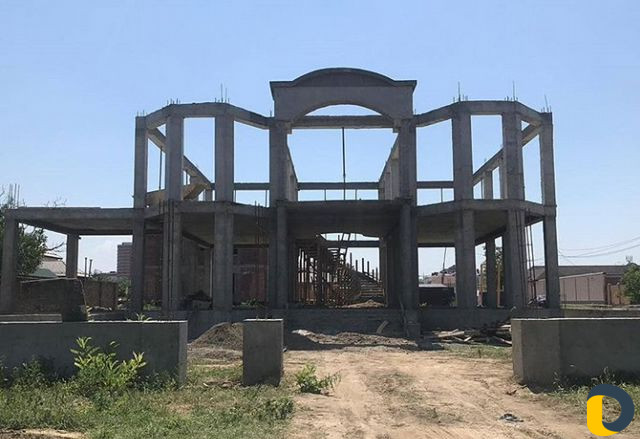 Моналит прикрити бетонне работа и леснитча