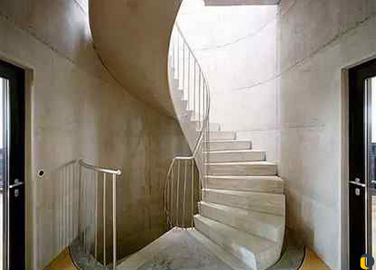 Монолитные лестницы, ступеньки, пандусы