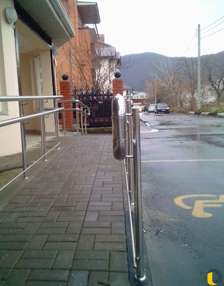 Монтаж перил, ограждения, пандус