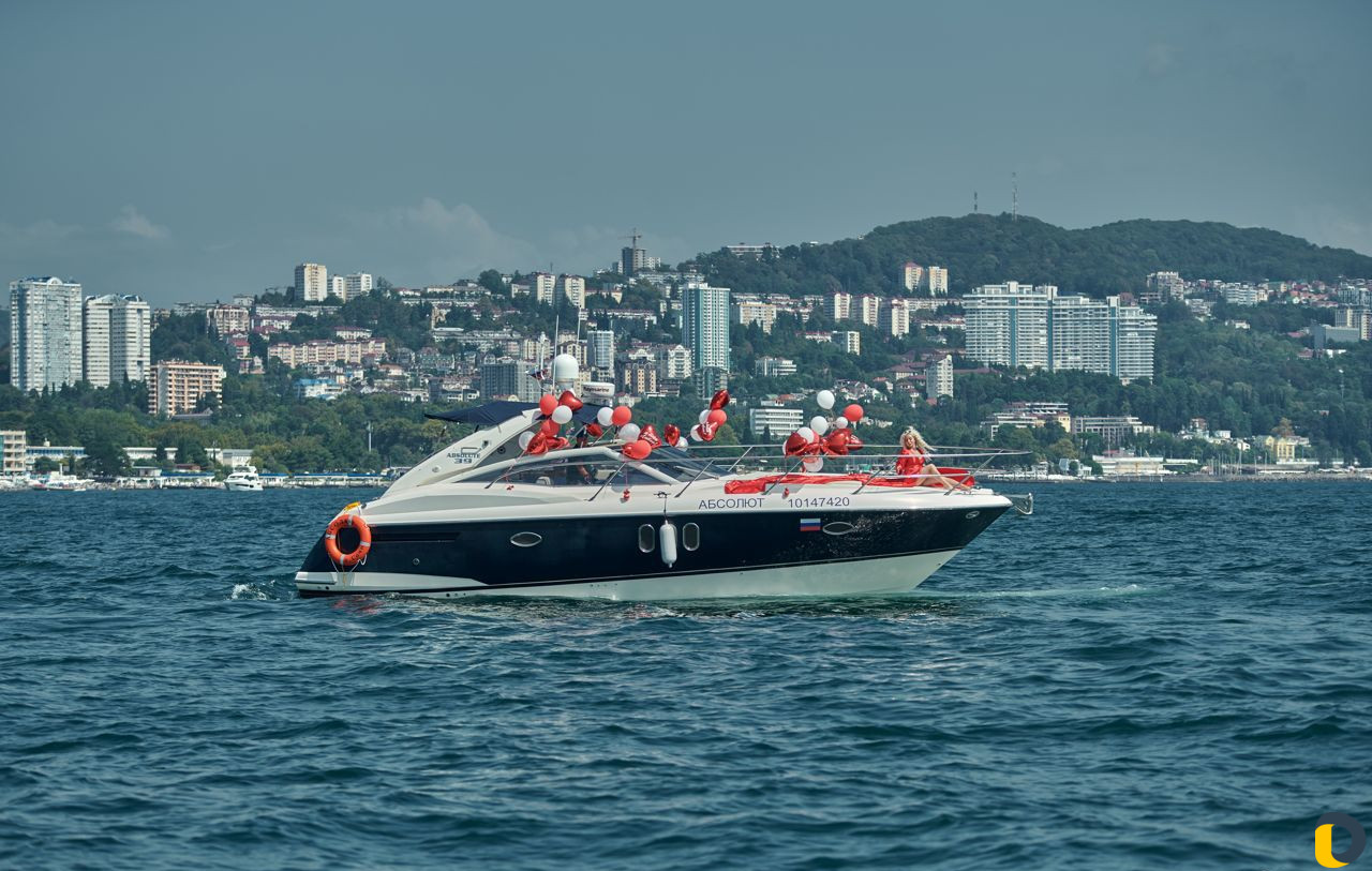 Морские прогулки на яхте