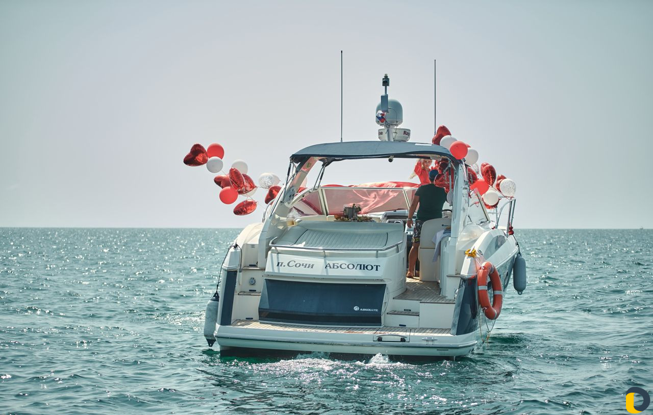 Морские прогулки на яхте