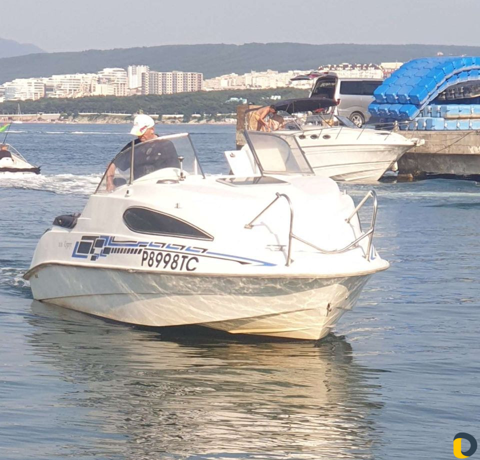 Морские прогулки в Геленджике