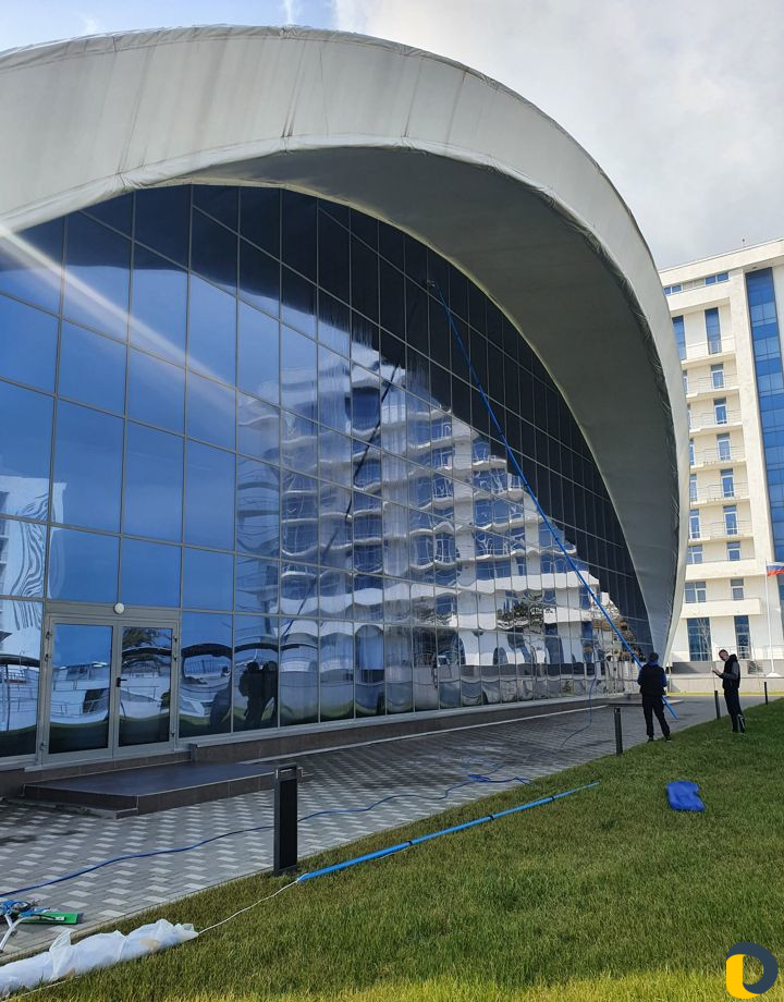 Мойка фасада без альпинистов