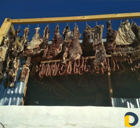 Мясо и колбаса сушеные на заказ