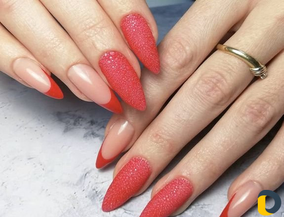 Наращ ногтей и обучение