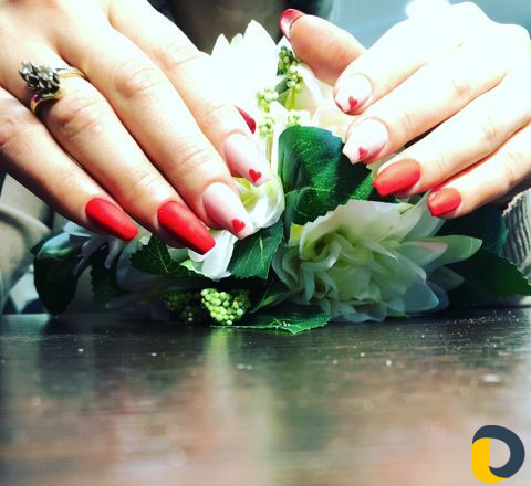 Наращ ногтей и обучение