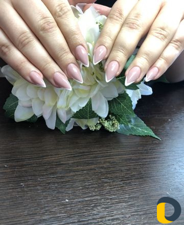 Наращ ногтей и обучение