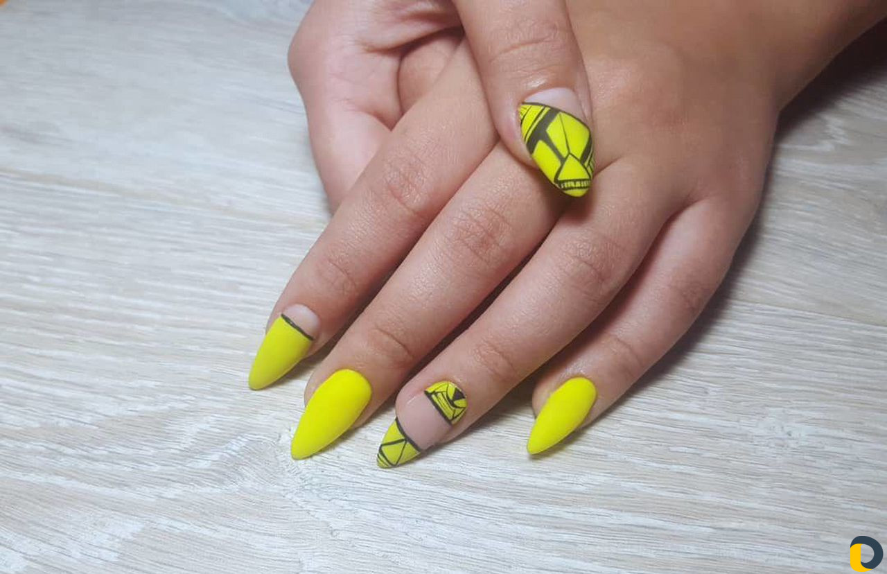 Наращивание, маникюр, педикюр стерильным инструмен