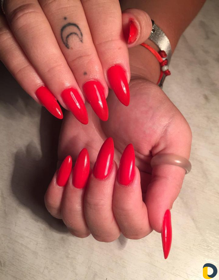 Наращивание ногтей на дому