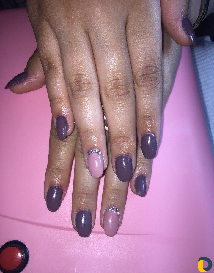 Наращивание ногтей на дому