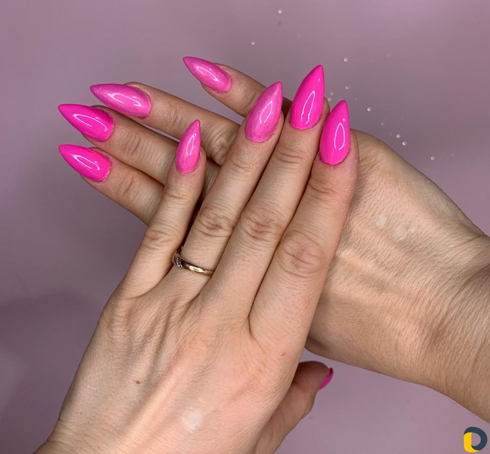 Наращивание ногтей, покрытие гель-лак