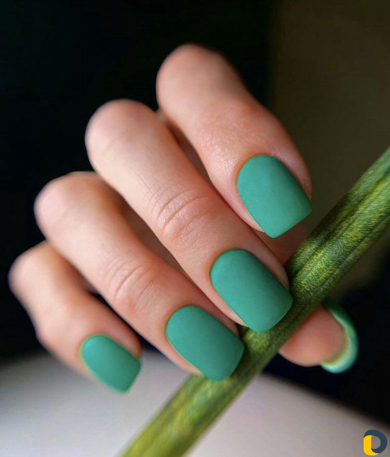 Наращивание ногтей