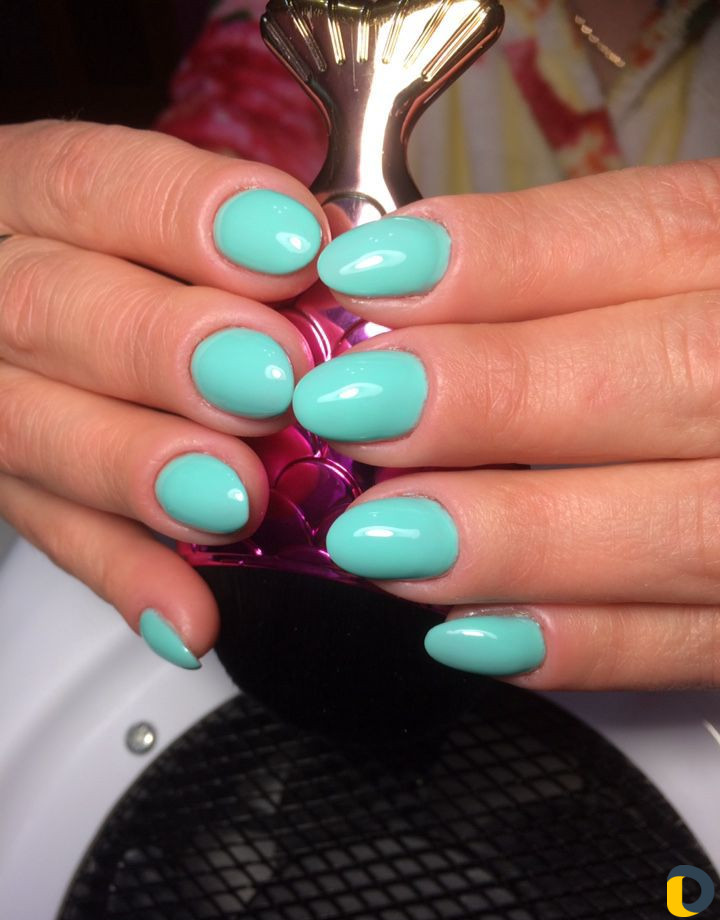 Наращивание ногтей