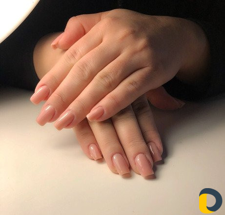 Наращивание ногтей