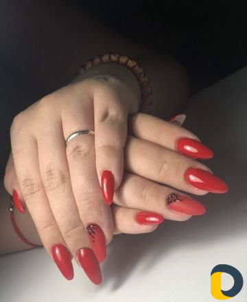 Наращивание ногтей