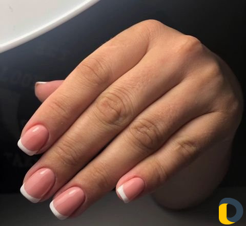 Наращивание ногтей