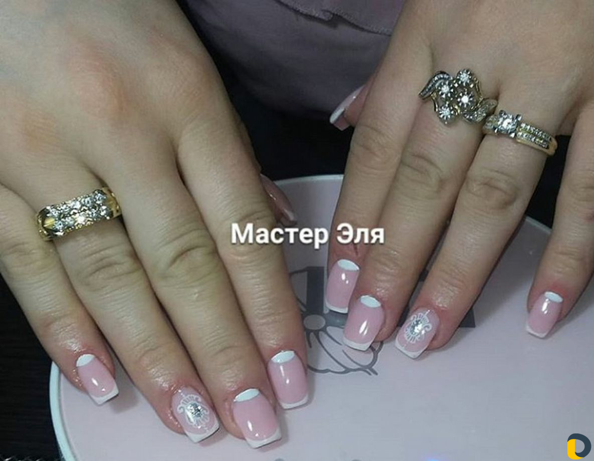 Наращивание ногтей